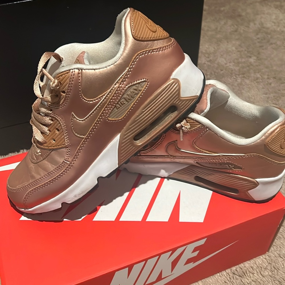 Rose Gold Air Max